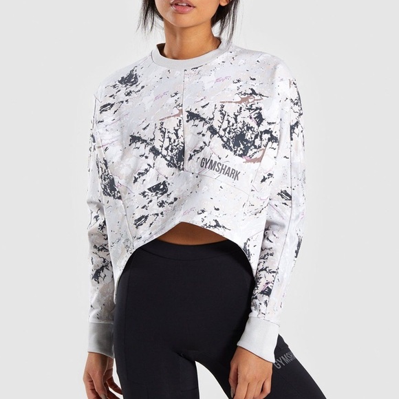 Gymshark Sweaters - NWOT Gymshark Ori Sweater Medium - HARD TO FIND